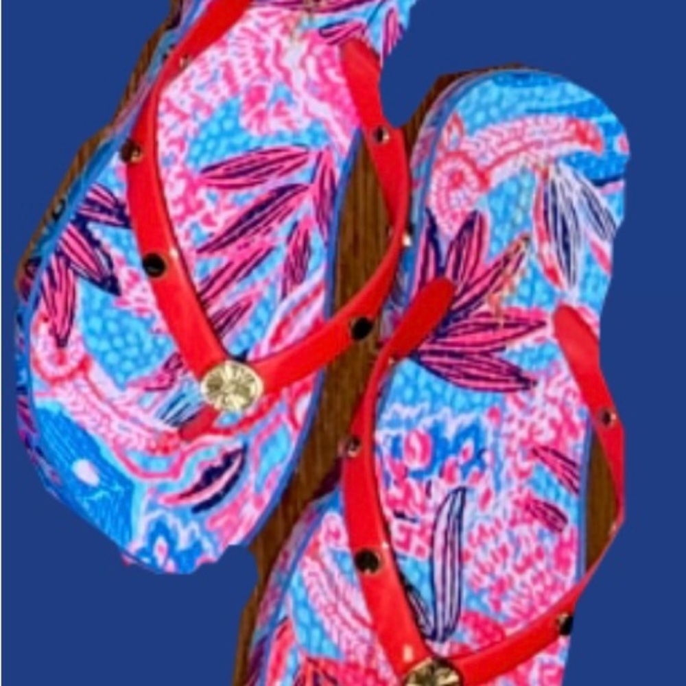 Lilly Pulitzer Ruby Red Wild Times Flip Flops - Picture 3 of 3
